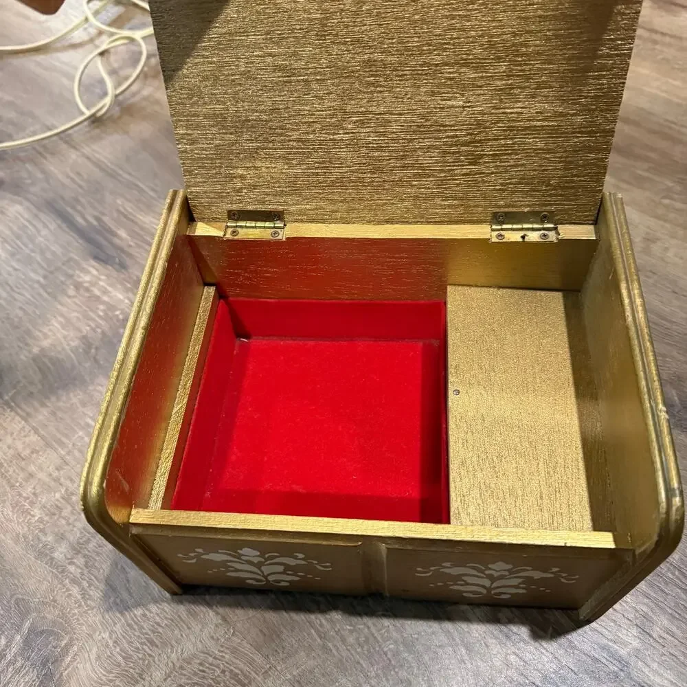Vtg Wood Velvet Lined Music Jewelry Box Japan Gold Florentine Style Woman Print